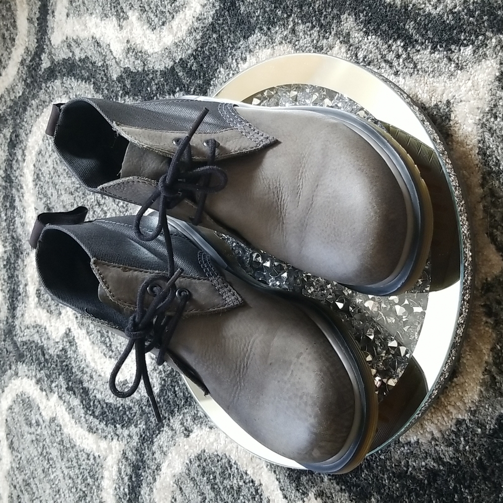 Dr. Martens Mens Wilson Chukka Boot Black and Grey